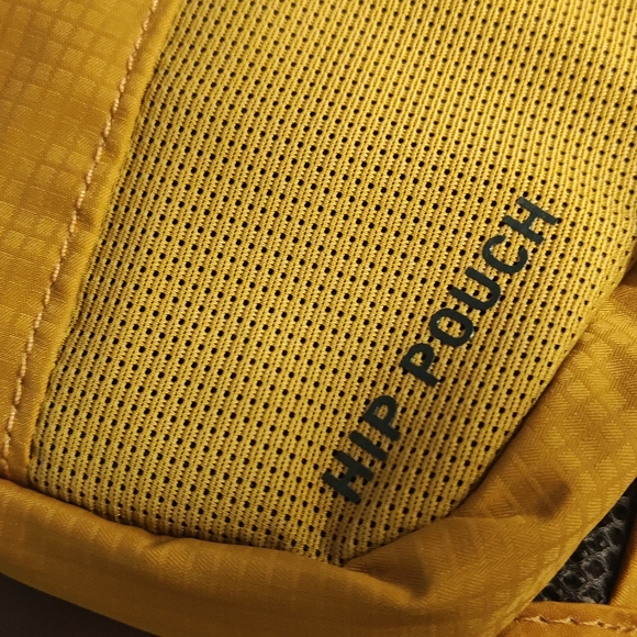 EVOC Hip Pouch 1L Waist Bag - Goldenrod, New Without Tags - Picture 7 of 7